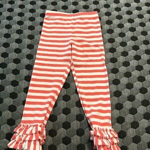 Kelly’s Kids size 5 ruffle bottom leggings